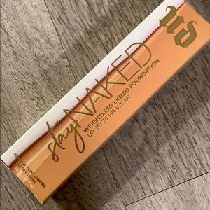 Urban Decay Stay Naked Foundation